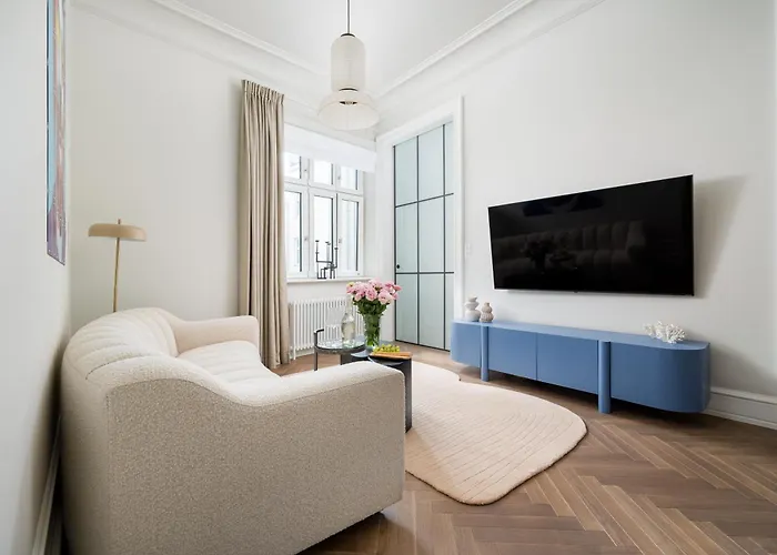 La Perle French-style In The Heart Of Warsaw, Wine & Breakfast & Premium Service Apartment Warsaw