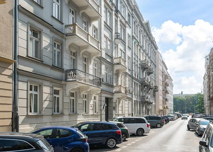 La Perle French-style In The Heart Of Warsaw, Wine & Breakfast & Premium Service Apartment