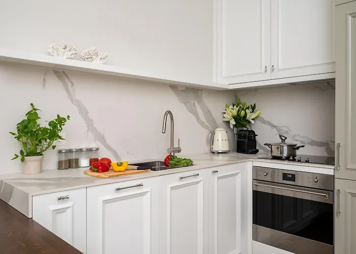 Apartment La Perle French-style In The Heart Of Warsaw, Wine & Breakfast & Premium Service Warsaw