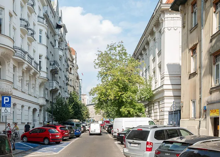 La Perle French-style In The Heart Of Warsaw, Wine & Breakfast & Premium Service Apartment